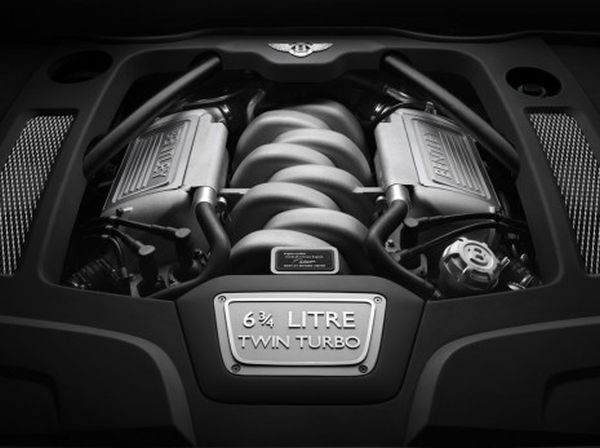 2015 - Bentley Turbo R  Engine