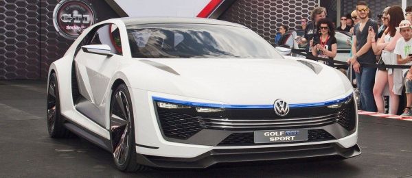 2016 Volkswagen Golf GTE Sport --