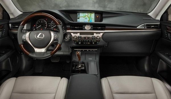 2015 - Lexus ES 350  Interior