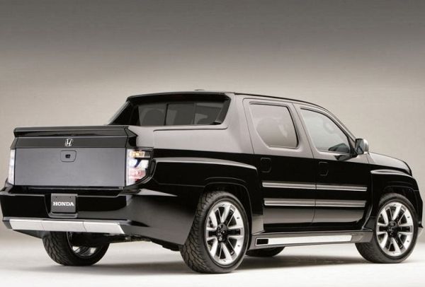 2016 - Honda Ridgeline  Rear View