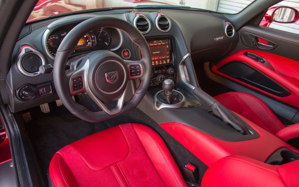 2015 - Dodge Viper Interior