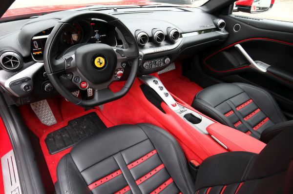 2015 - Ferrari F12 Berlinetta Interior