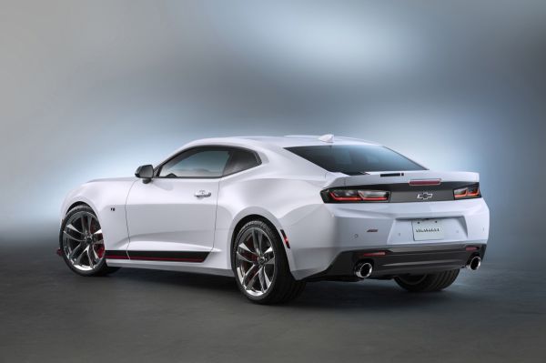 2016 Chevrolet Camaro Performance - Side View