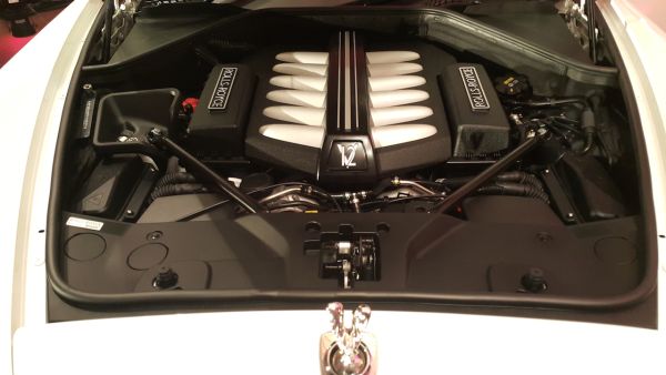 Rolls Royce Phantom 2015 - Engine