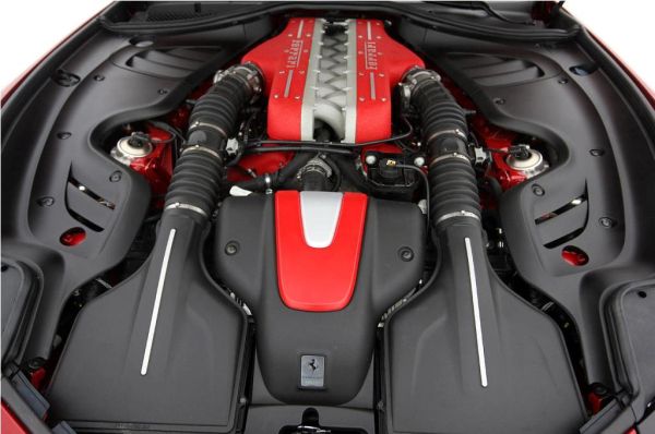 2015 - Ferrari FF Engine