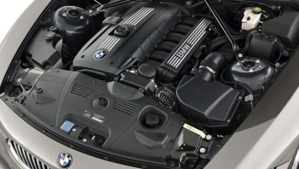 BMW Z4 2015 Engine