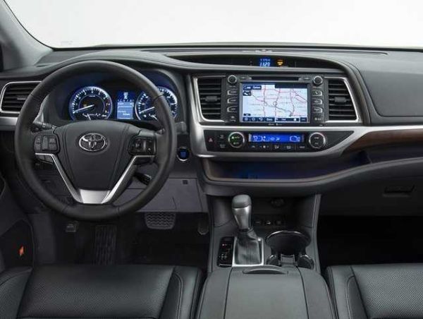 2016 Toyota Hilux Interior