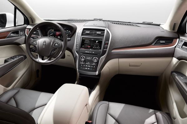 2015 Lincoln MKC - Interior