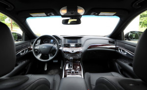 2015 Infiniti Q70L Interior