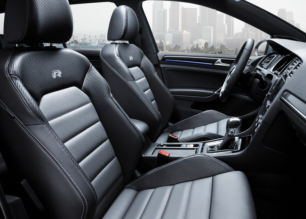 2015 VW Golf R Variant-seats