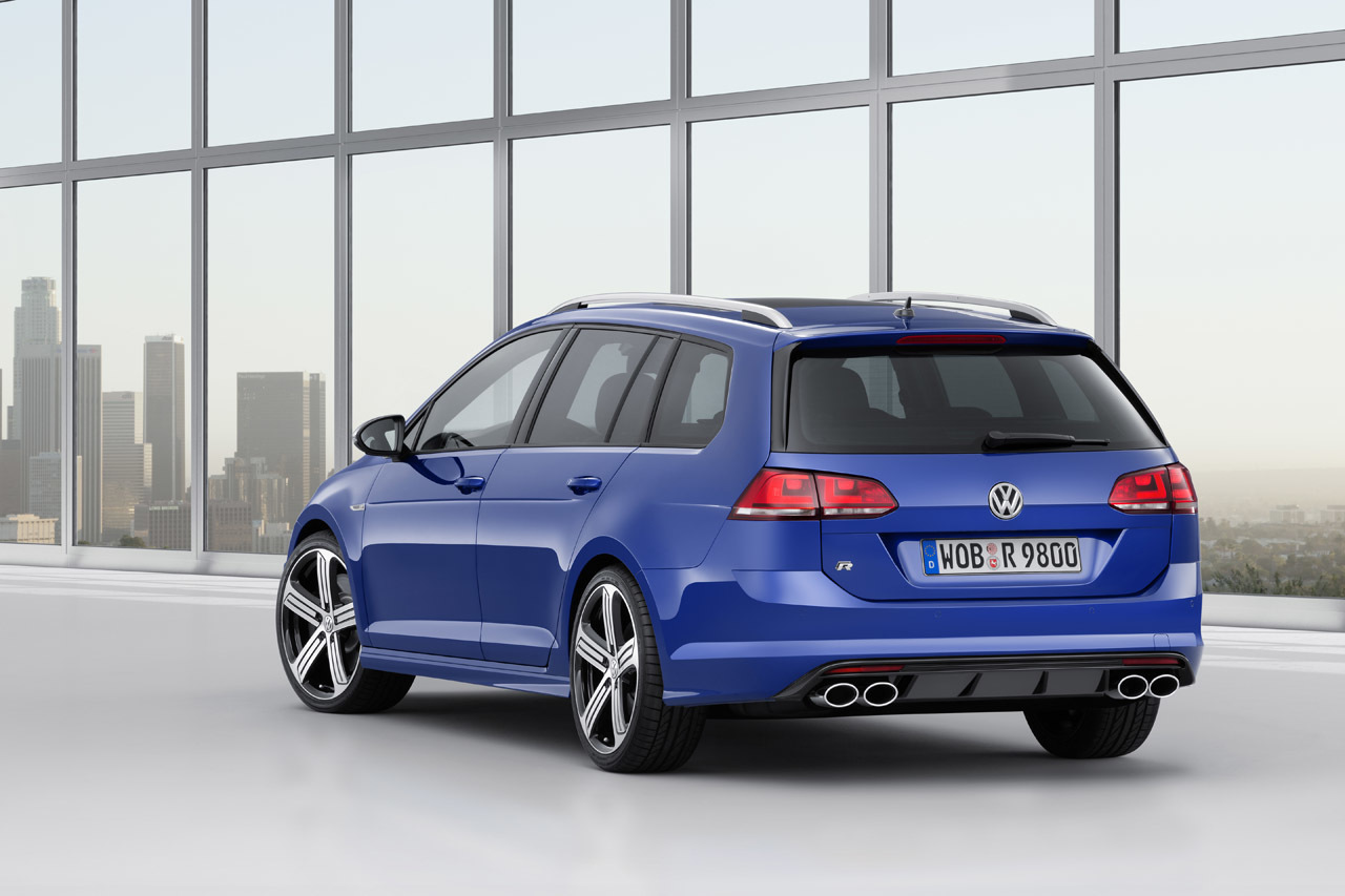 2015 VW Golf R Variant-rear