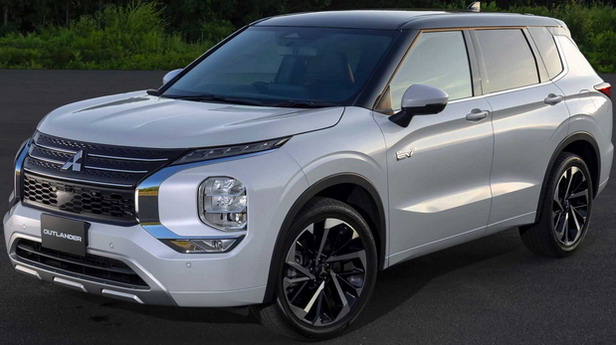 2022 Mitsubishi Outlander PHEV Hybrid SUV front side view