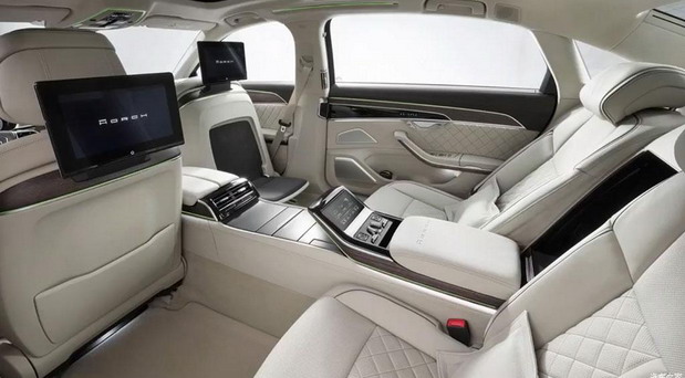 New 2022 Audi A8L Horch interior view