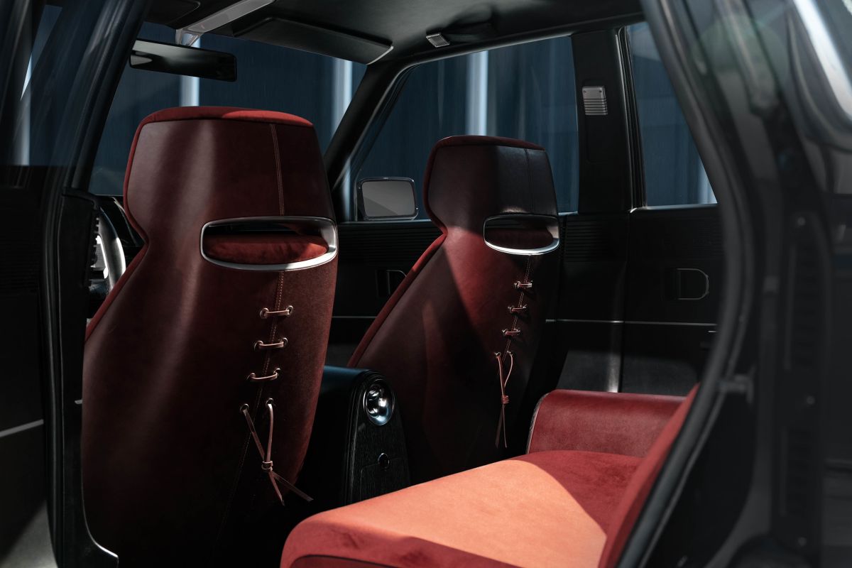 Hyundai Grandeur EV retro concept interior view back seats