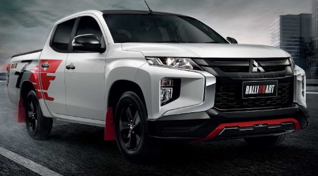 2022 Mitsubishi Triton Ralliart front side view