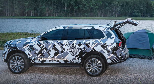 New 2022 Ford Everest SUV side view teased