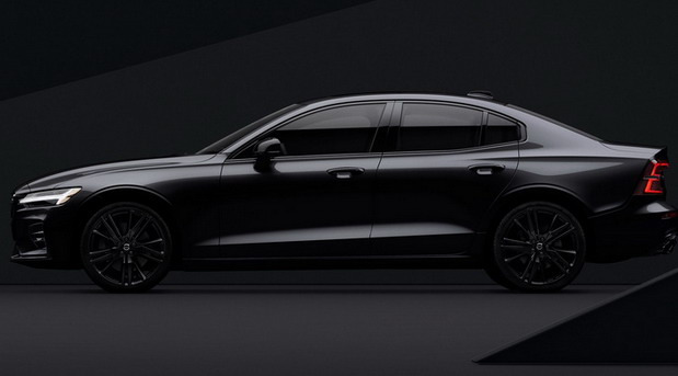 New 2022 Volvo S60 Black Edition side view