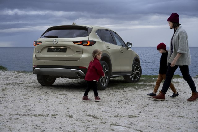 2022 Mazda CX-5 SUV rear view