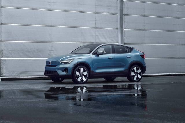 2022 Volvo C40 Recharge EC SUV side view