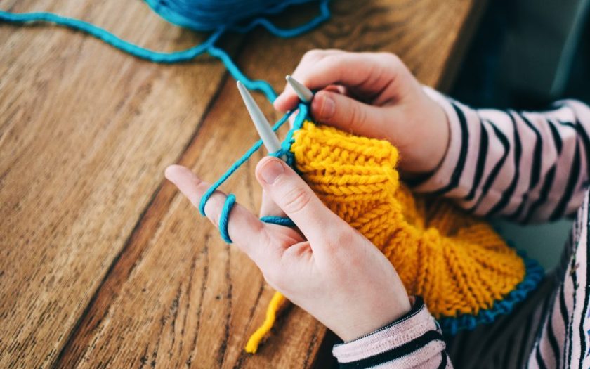 How to start knitting