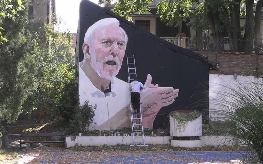 Mural of San Antonio Spurs coach Gregg Popovich