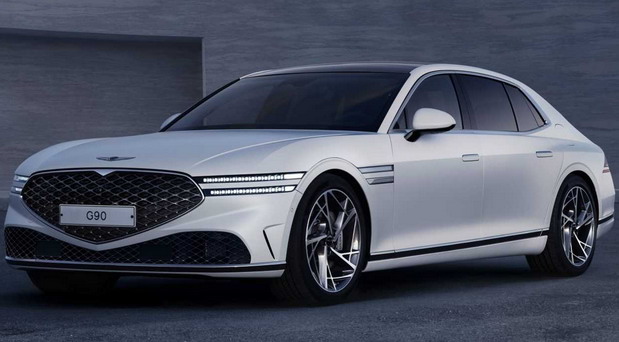 New 2023 Genesis G90 front side view