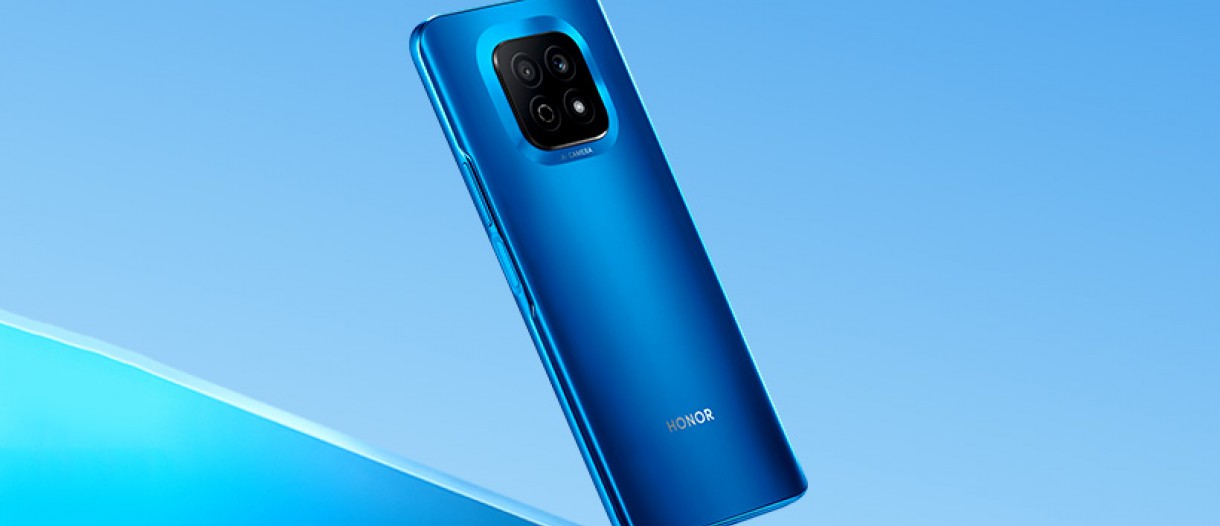 The Honor Play5 Youth Edition blue color