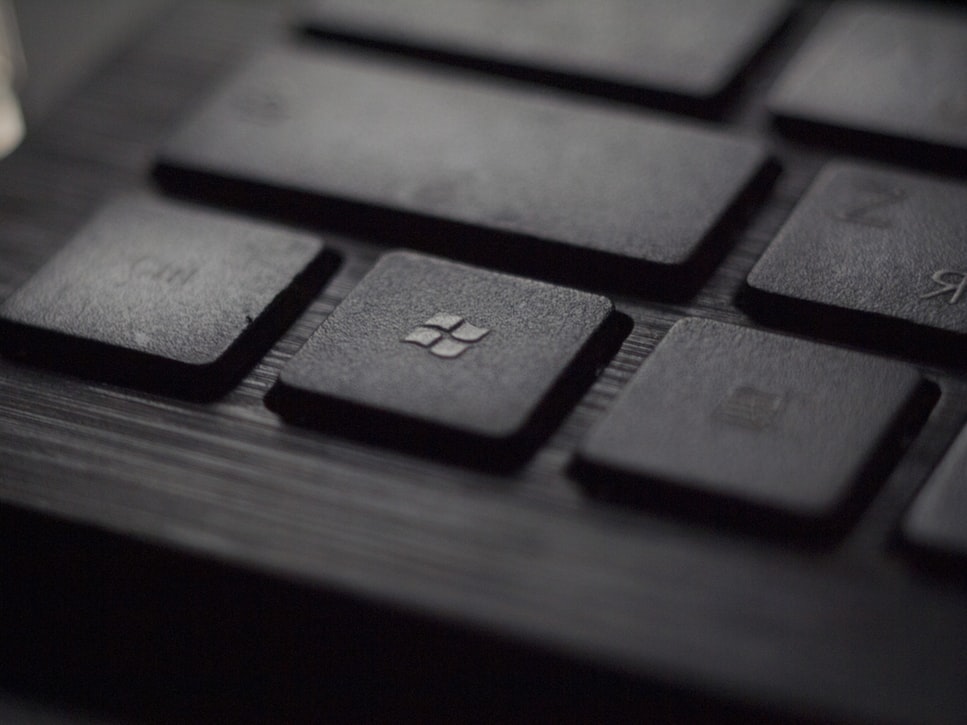 Windows 11 keyboard black color